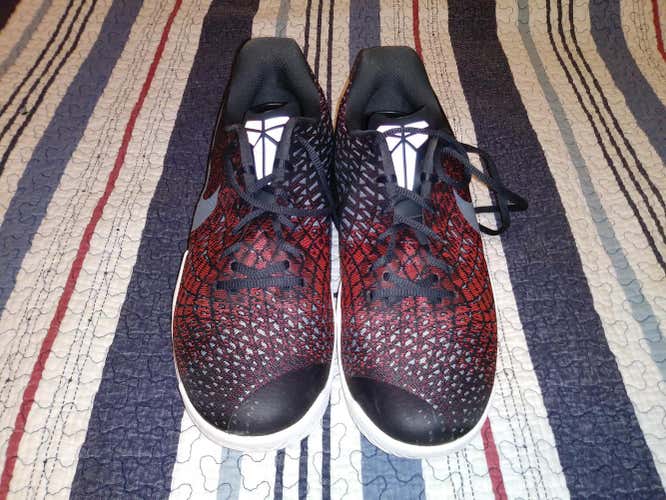 Kobe Bryant Nike Kobe Mamba Instinct Basketball Shoes