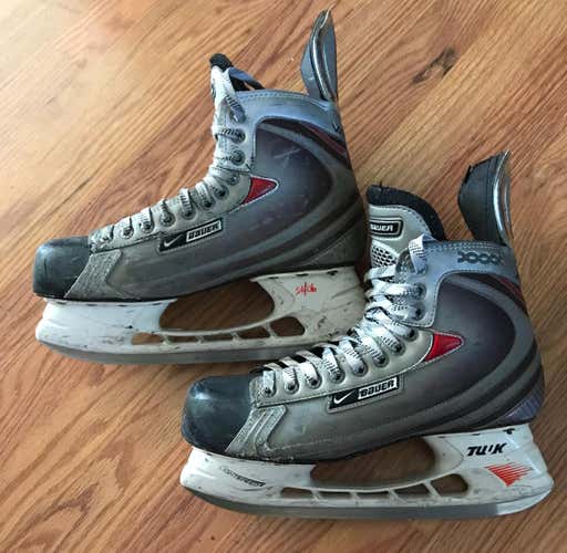 Game Used Red Wings Skates Size 11
