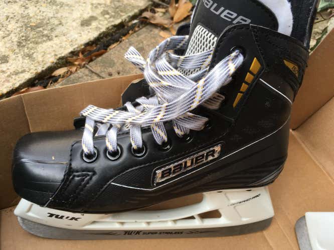bauer supreme 150 D skates
