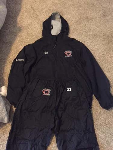 Chico State Warmups (size L)
