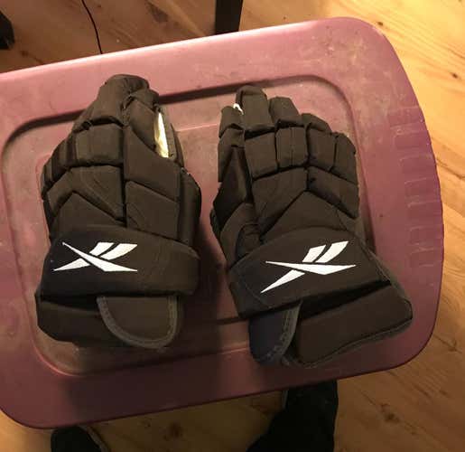 Bruins 2010 Winter Classic Gloves