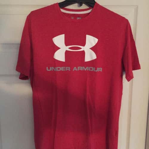 Brand New Men's Medium Under Amour T-Shirt