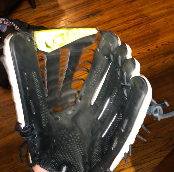 Nike Vapor 360 White / Black And Silver.. (( No Trades ))