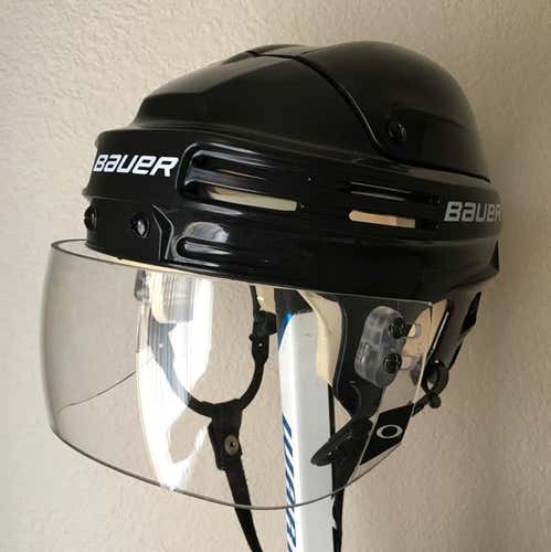 Bauer 4500 Helmet Medium W/ Oakley Mod Straight Visor