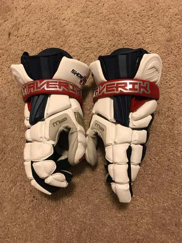 Showtime Max gloves