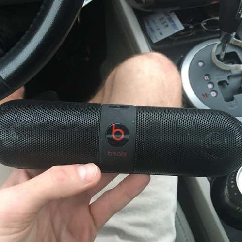 Beats Pill