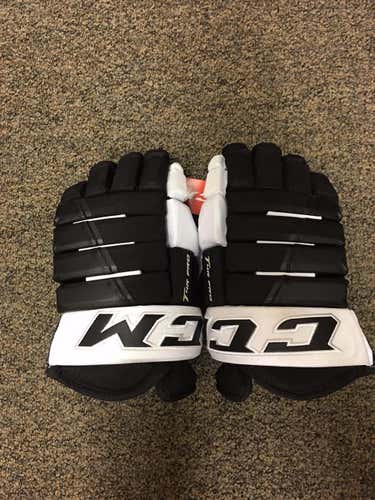 CCM Tacks 4-Roll Pro Hockey Glove *Size-15'' Black & White*NEW*