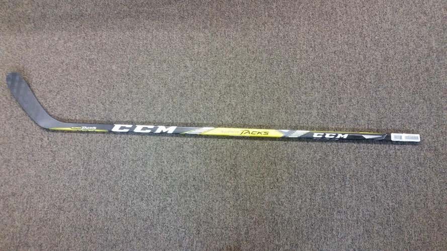 CCM Super Tacks Grip Sr Hockey Stick Right Hand 75 Flex, P40 *NEW*