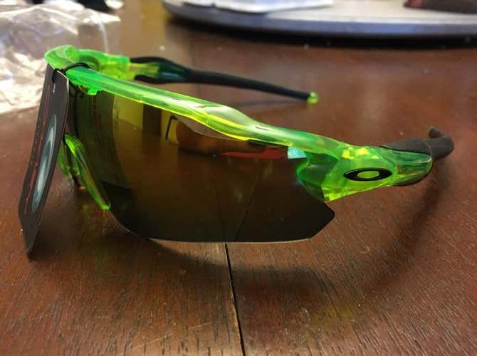Fake Oakley Raydar EV