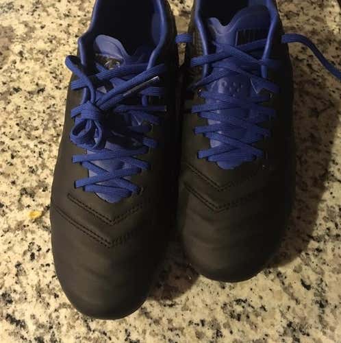 New Tiempo Legend 6 Size 7.5
