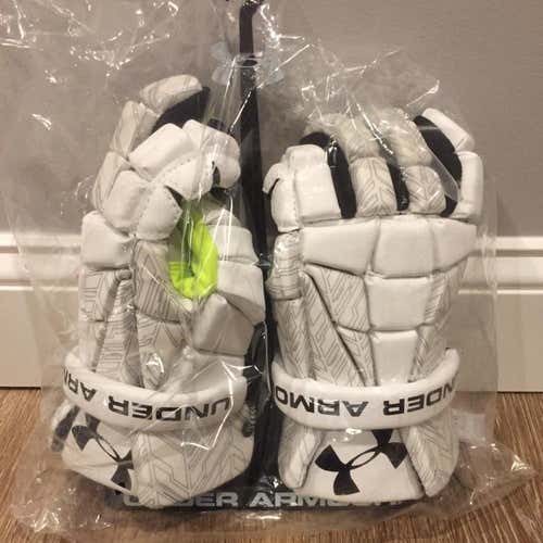 BNWT Under Armour Elevate Gloves