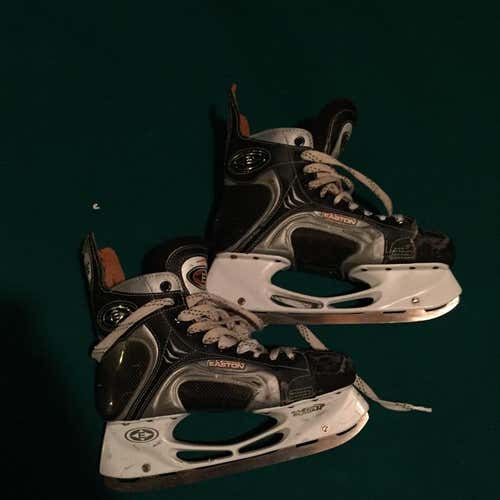 Easton synergy 700 Skates