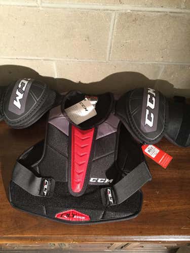 CCM QLT EDGE Sr. MED Shoulder Pads