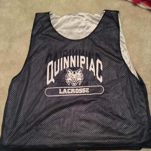Quinnipiac Men's Lacrosse Pinny