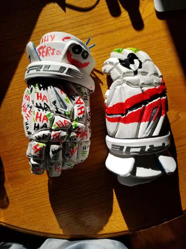 Joker Themed TRUE Gloves