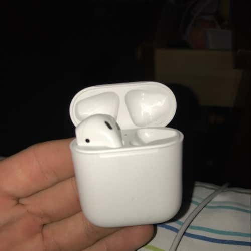 Apple Airpods