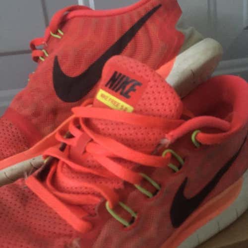 Men’s Nike Free 5.0 Size 9.5 Running Sneakers