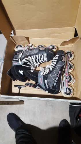 Tour roller skates great condition size 9 senior