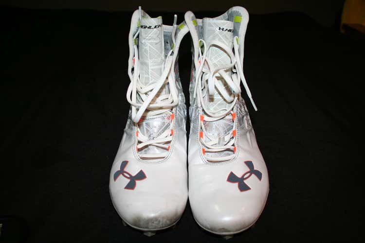 LN Under Armour Highlight Cleats