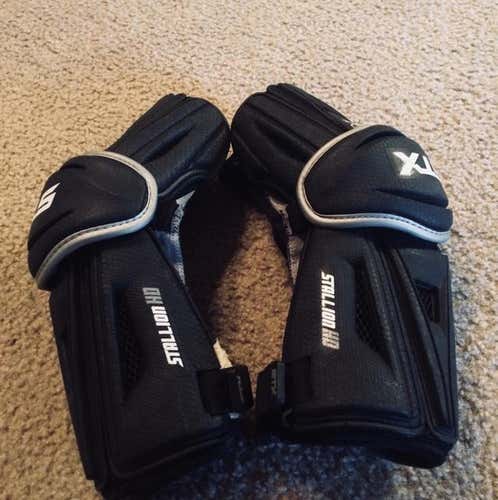 STX Stallion HD Arm Pads