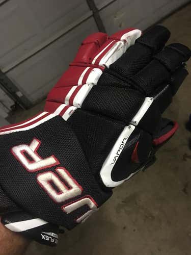 Bauer APX Senior Hockey Gloves- 14"