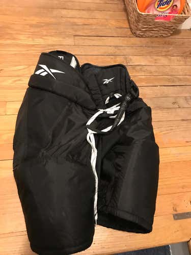 Reebok 5K hockey pants size Medium