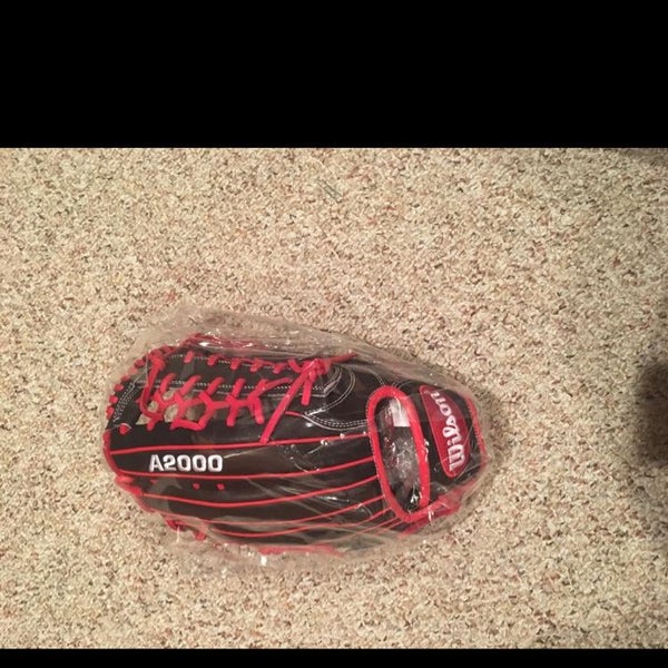 Brand New Wilson A2000AB40Gm 12.5 RHT