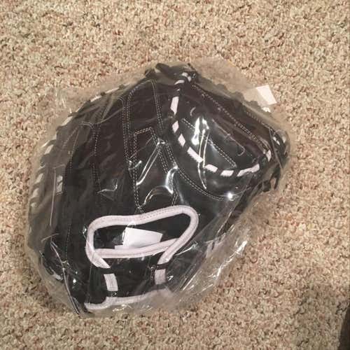 Wilson A2000 M1 Superskin Catchers Mitt Brand New