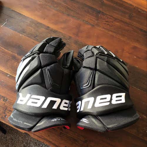 Bauer X100 Gloves