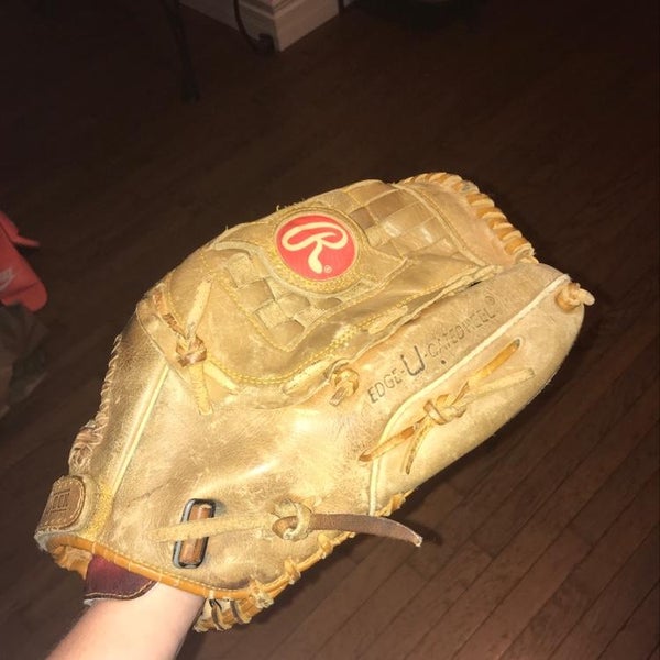 BROKEN IN RAWLINGS GLOVE