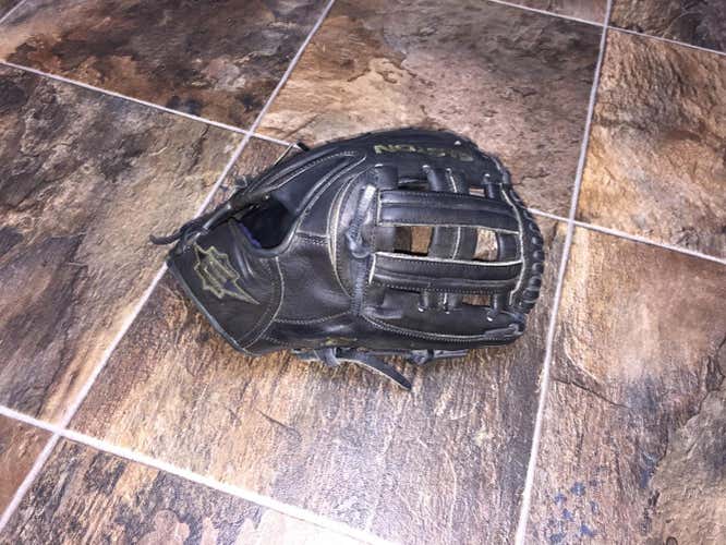 Easton Professional EPG53B Kip Leather 12” Glove