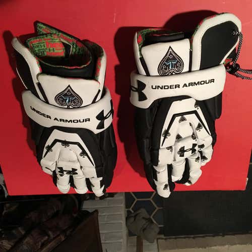 Trilogy Under Armour Gloves