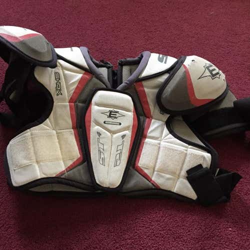 Easton ST4 Medium Shoulder Pads BUNDLE