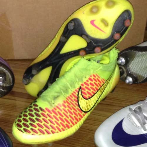 Nike Magista Obra Launch Pro