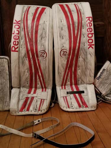 33+1 leg pads red and white