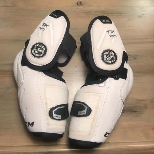 CCM 19K Pro Stock elbow Pads
