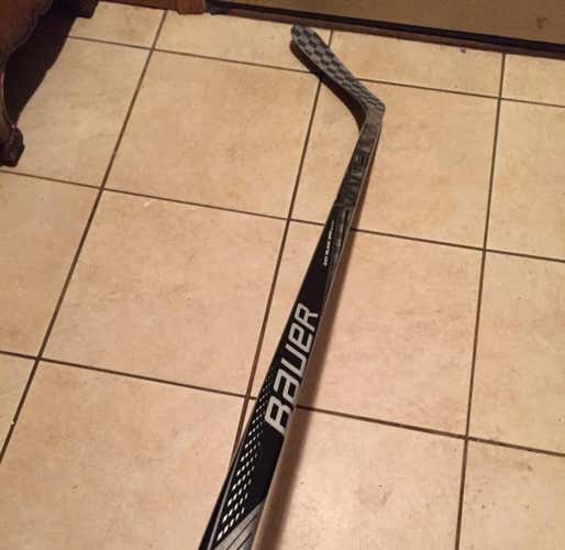 Customized Bauer 1x Int Left 67 Flex P92 With Grip