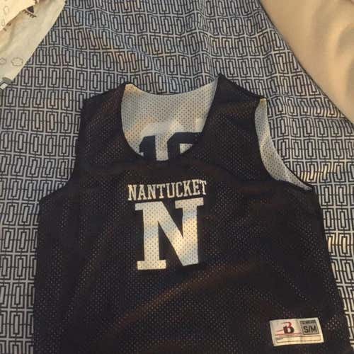 Lightly Used Men’s Small/Medium Nantucket Lacrosse Pinnie/Jersey