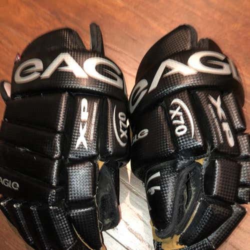 Eagle Hockey Gloves