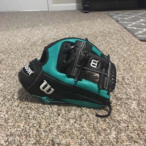 Wilson A2000 (new)