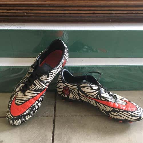 Neymar Hypervenom II Size 10
