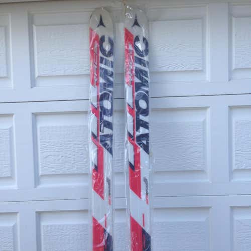 New Atomic 210 SG Skis