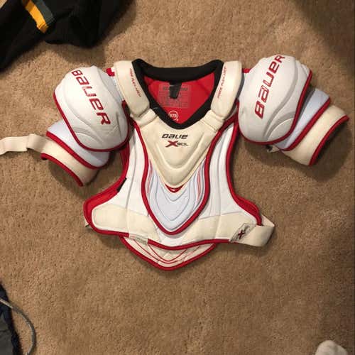 Bauer Vapor X900 Shoulder Pads