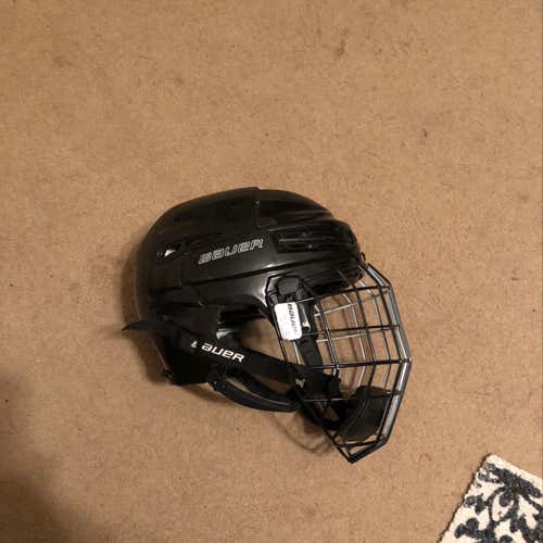 Black Bauer Re-Akt 100 Medium Helmet