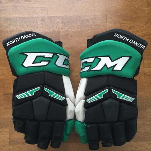 Pro Stock North Dakota CCM Tacks Gloves