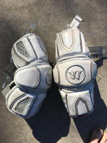 Warrior Evo Elbow Pads