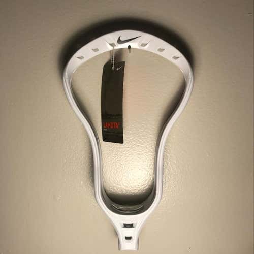 Nike Lakota U Bn White