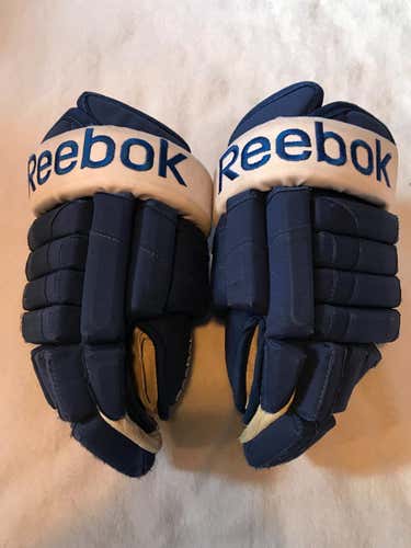 Toronto Maple Leafs gloves size 14 TRG30