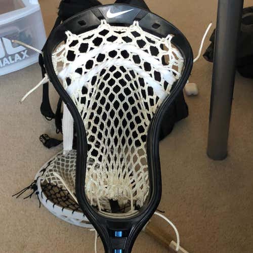 Nike Lakota U Strung