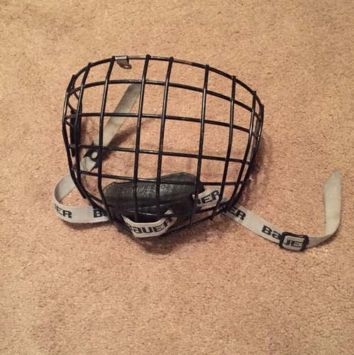 Bauer Cage